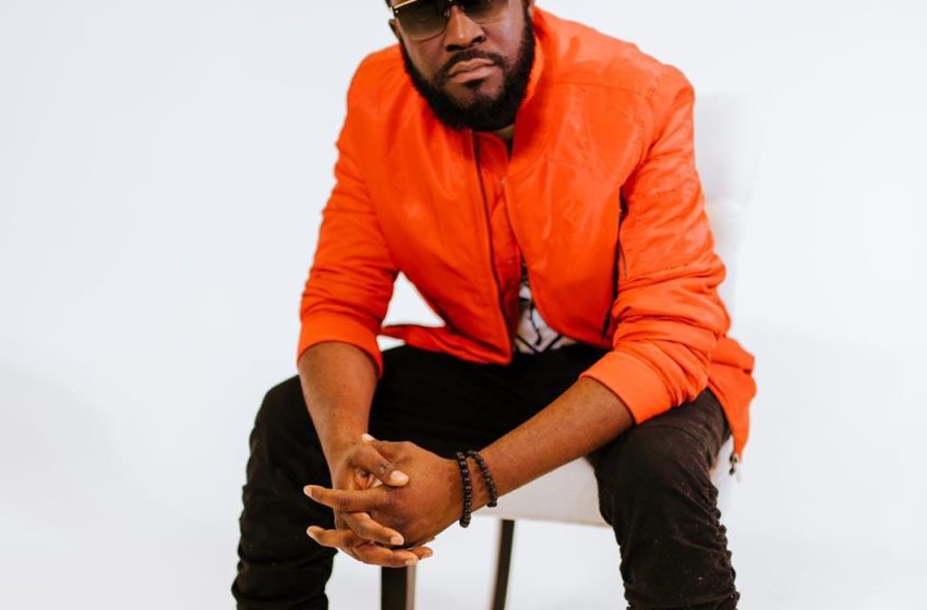 3 Rich Kids Of Accra Buy Copies Of Ahkan’s EP For $20,000, $10,000 And Gh20,000 – Watch Video