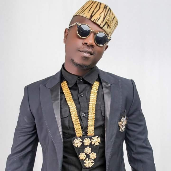 Flowking Stone Wins Artiste Of The Year At Ashanti Region Music Awards ...