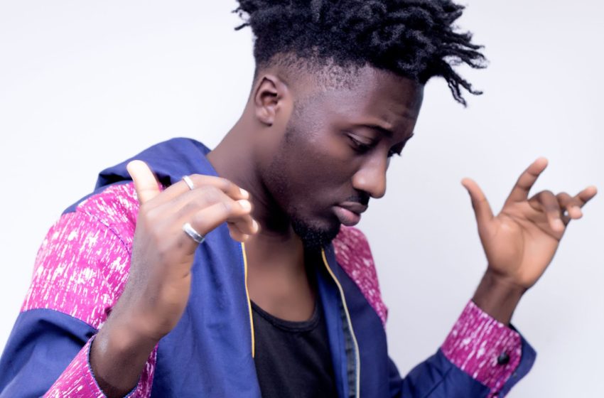 Angry Caller Threatens To Stab Amerado On Live Radio (+Video)