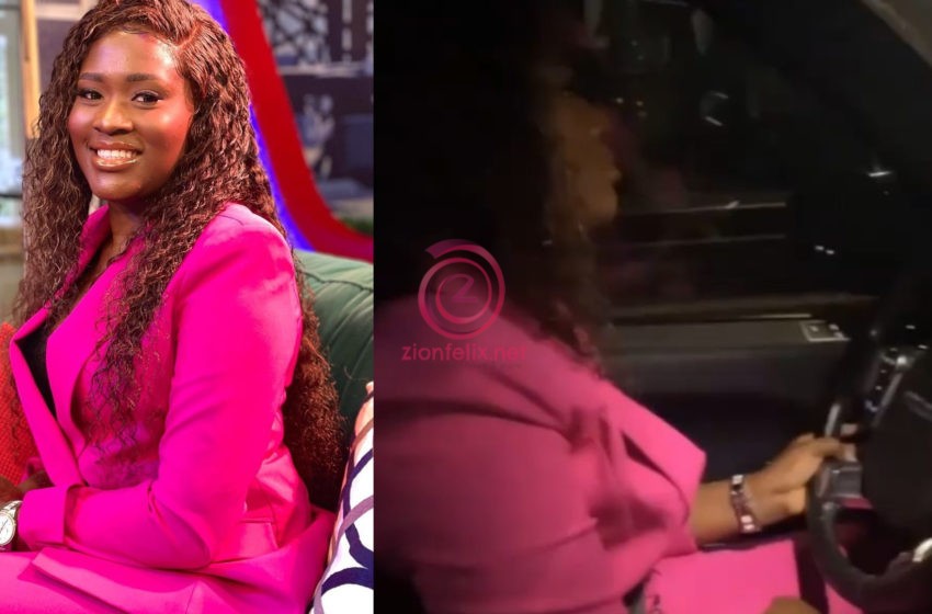 Medikal’s Wife, Fella Makafui Arrives At UTV Premises For United Showbiz With Police Escort (Video)