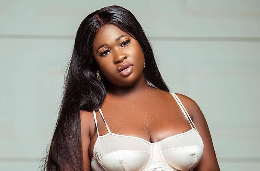 “Kwame Nkrumah Has Cursed Ghana” – Angry Sista Afia Says As She Blasts Music Lovers Trolling Ghanaian Musicians For Failing To Win A Grammy Award (Video)