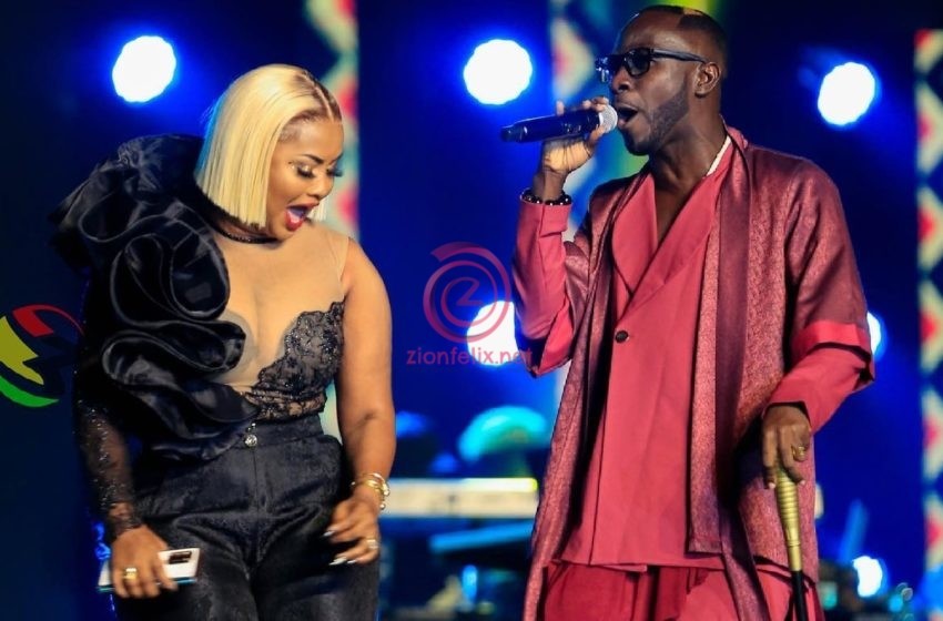 Watch Video Of The Beautiful Moment Nana Ama Mcbrown Joined Her Ex, Okyeame Kwame To Perform At VGMA22