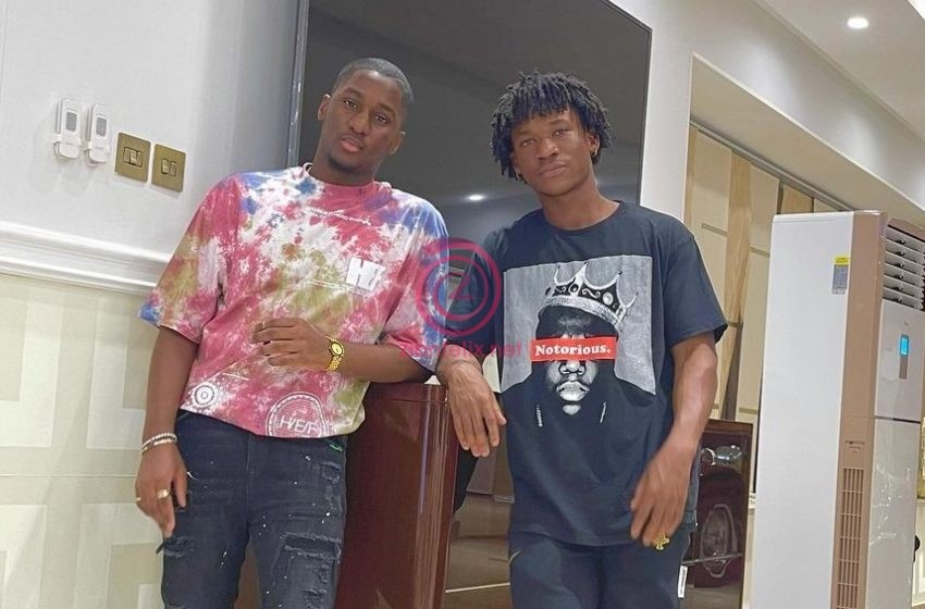 Abraham Attah And Despite’s Son, Saahene Spotted Chilling With Some Beautiful Ladies At A Party – Watch Video