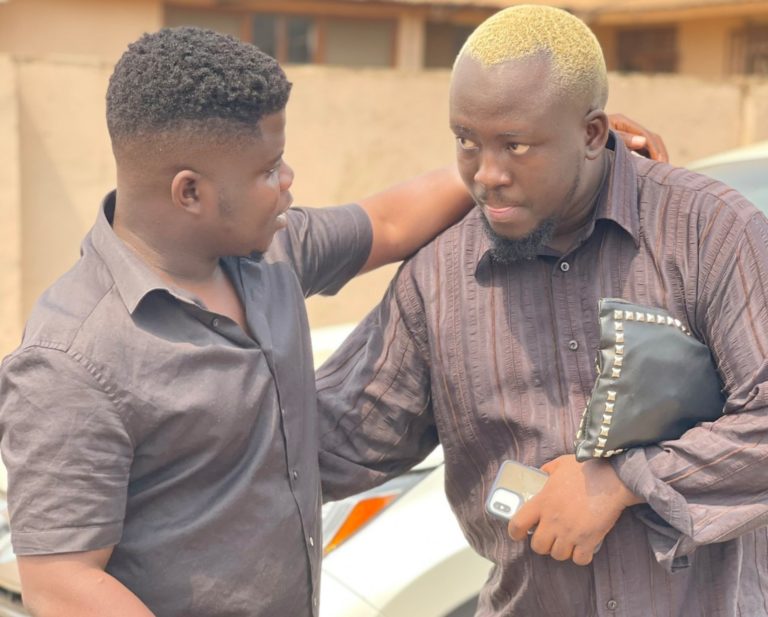 Wode Maya Laments The Low Turnout of Creatives At The Funeral of SdKdele’s Father