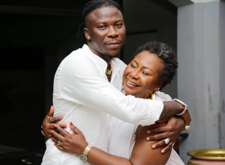 PHOTOS: Stonebwoy Storms The House Of Gifty Anti To Surprise Her As She Celebrates Her Birthday