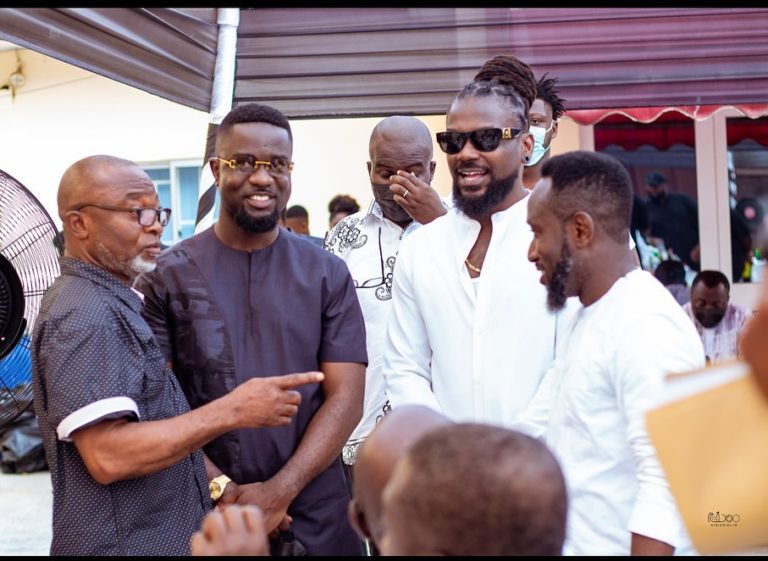 Ghanaian Celebrities Mourn With George Quaye As He Bid Farewell To His Late Dad (+Photos)