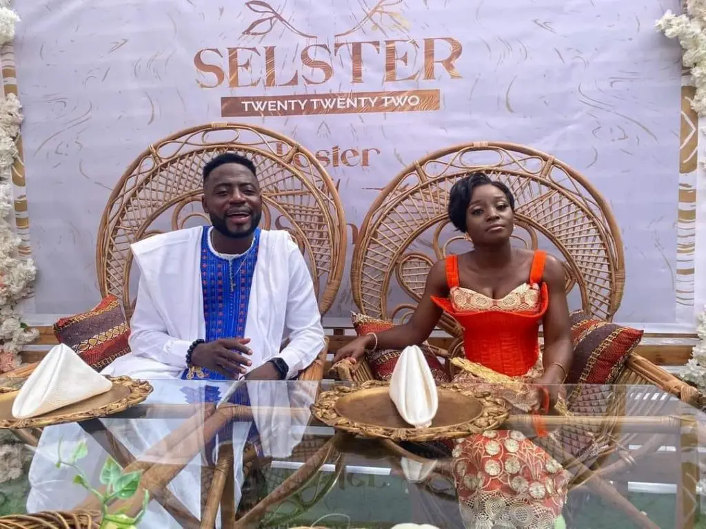 Foster Romanus ties the knot