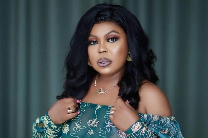 Afia-Schwarzenegger-1