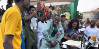 Lilwin Cracks Up Audience As He Reads His Speech In English Language At His School’s Graduation Ceremony – Watch Video