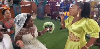Mabel Okyere Performs ‘Anuonyam’ At Tima Kumkum’s White Wedding (Video)