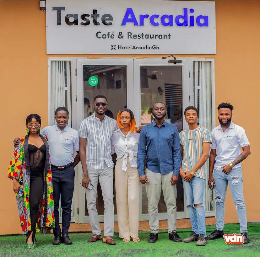 Taste Arcadia Hosts Celebrity Blogger Ameyaw Debrah On His Birthday 