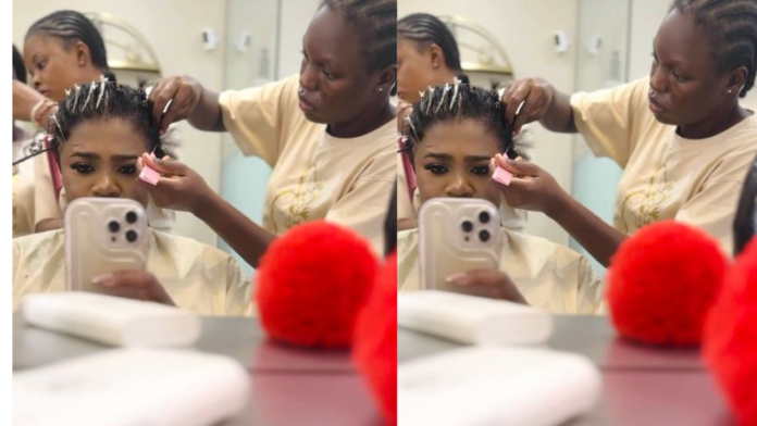 Untitled design - 2023-08-10T174008.542 “I can’t get over the bad experience I had yesterday at braid lounge in east Legon . “That woman is rude and the worst service provider I’ve encountered. She charged me 1000 plus Ghs for braids which I was willing to pay but had issues just because my guest didn’t say hello ! “Anokwa ! “Truly, I pity those young girls working in such lousy salon! I went to church today o, so I’ll leave it here.“Who even charges 1000 ghs for common braids! “For such charges, service should be top notch. “I blame the NPP government for all this.(sic)”