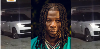 Video: Stonebwoy spotted in expensive 2024 Range Rover Vogue