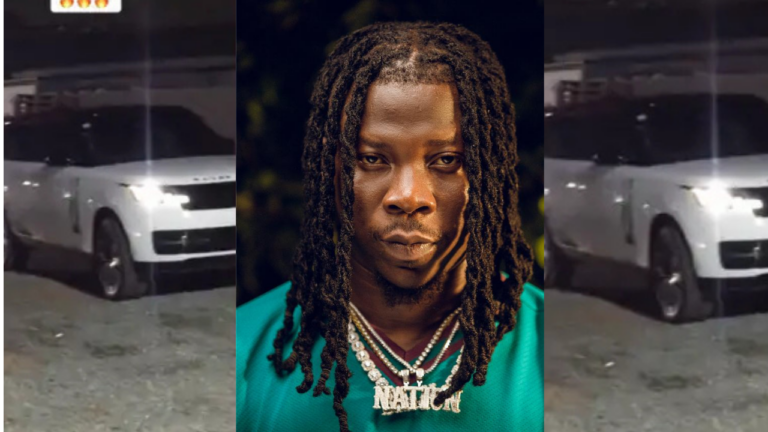 Video: Stonebwoy spotted in expensive 2024 Range Rover Vogue