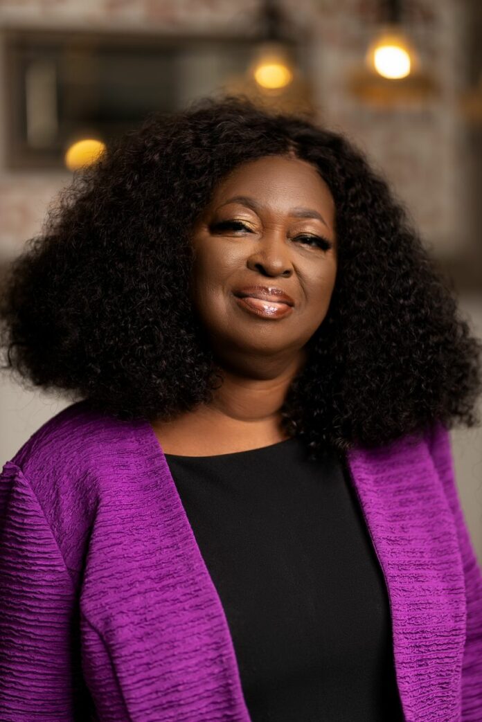 Roselyn-Ngissah's-Mum