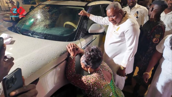 Mama-Mo-Skin-Care-CEO-Mum-Car